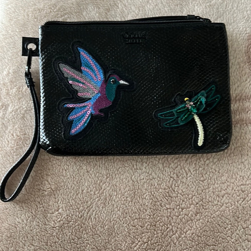Cute little wristlet perfect for vacation